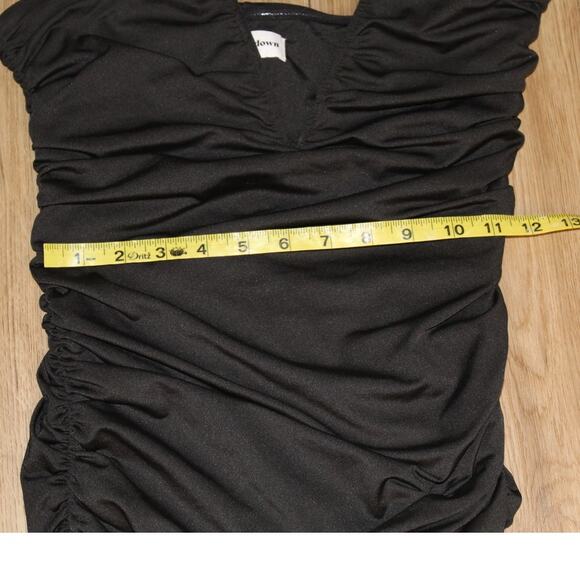 Superdown Vivienne Ruched Mini Dress Black Strapless V-Wire Bodycon M - Picture 3 of 5